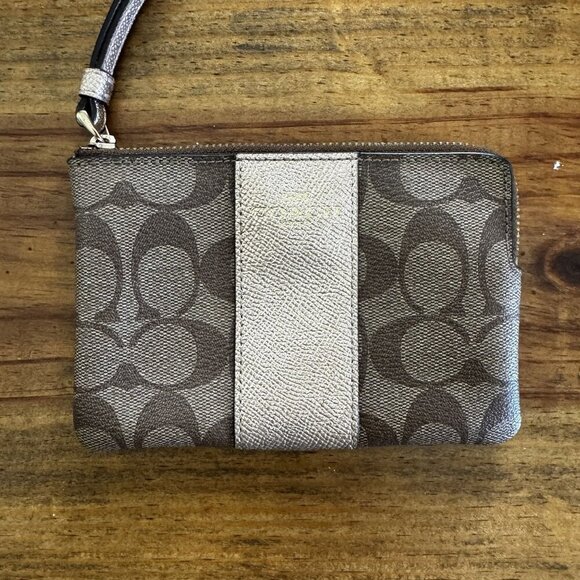 Small Coach Wristlet - Picture 4 of 4